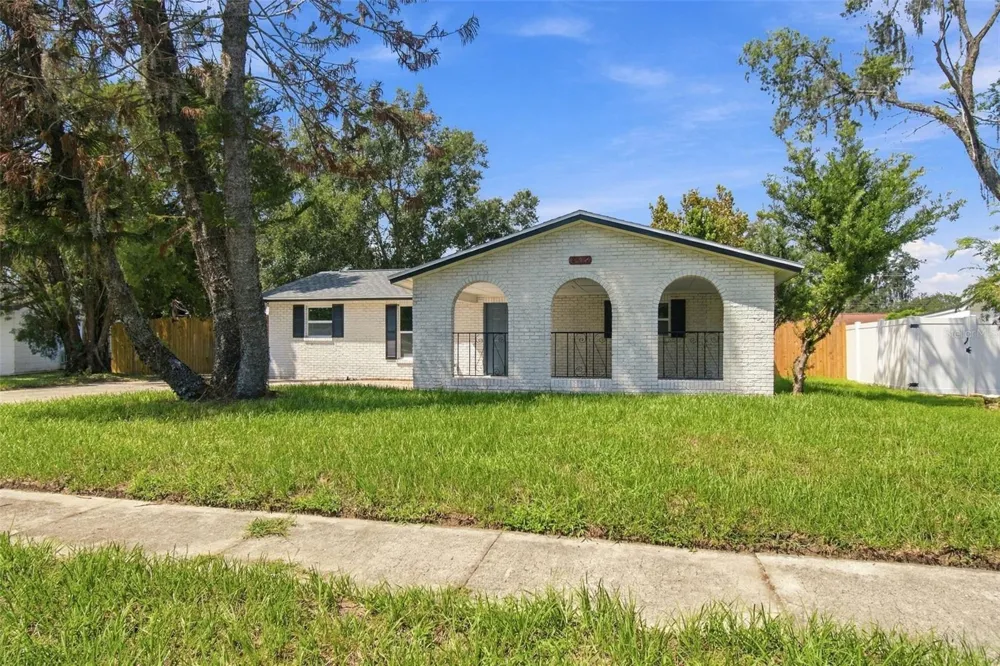 802 WALNUT DRIVE Seffner, FL 33584