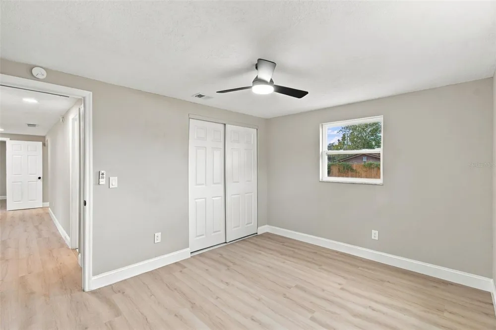 802 WALNUT DRIVE Seffner, FL 33584