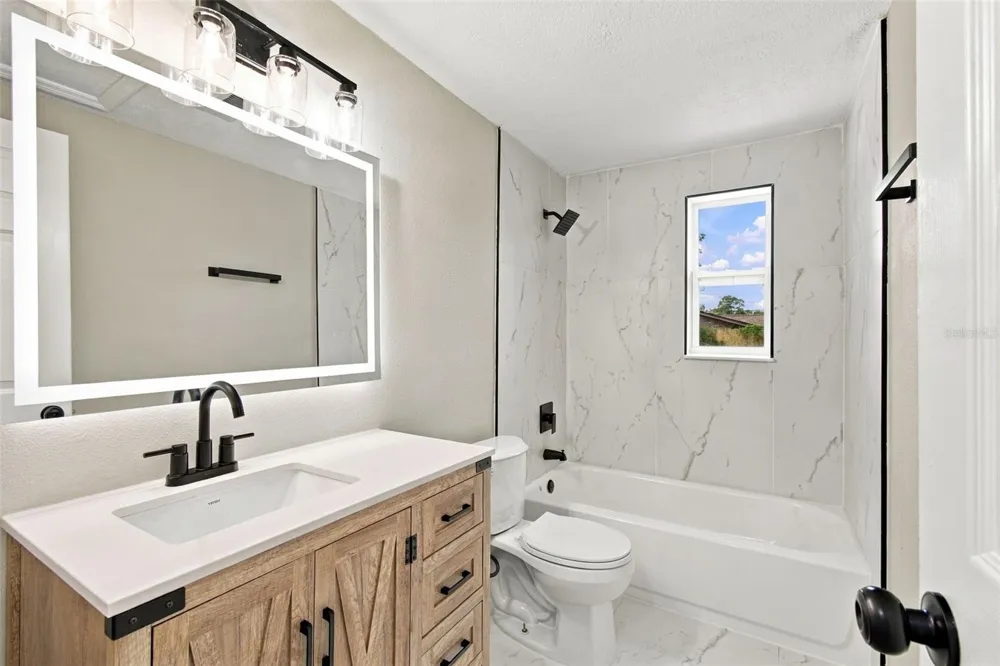 802 WALNUT DRIVE Seffner, FL 33584