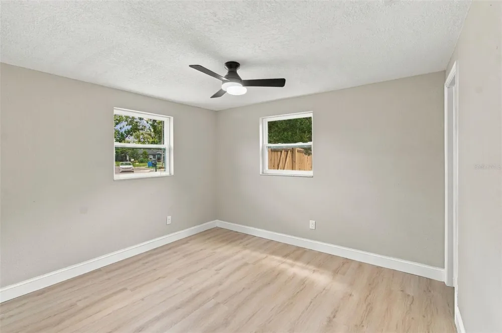 802 WALNUT DRIVE Seffner, FL 33584