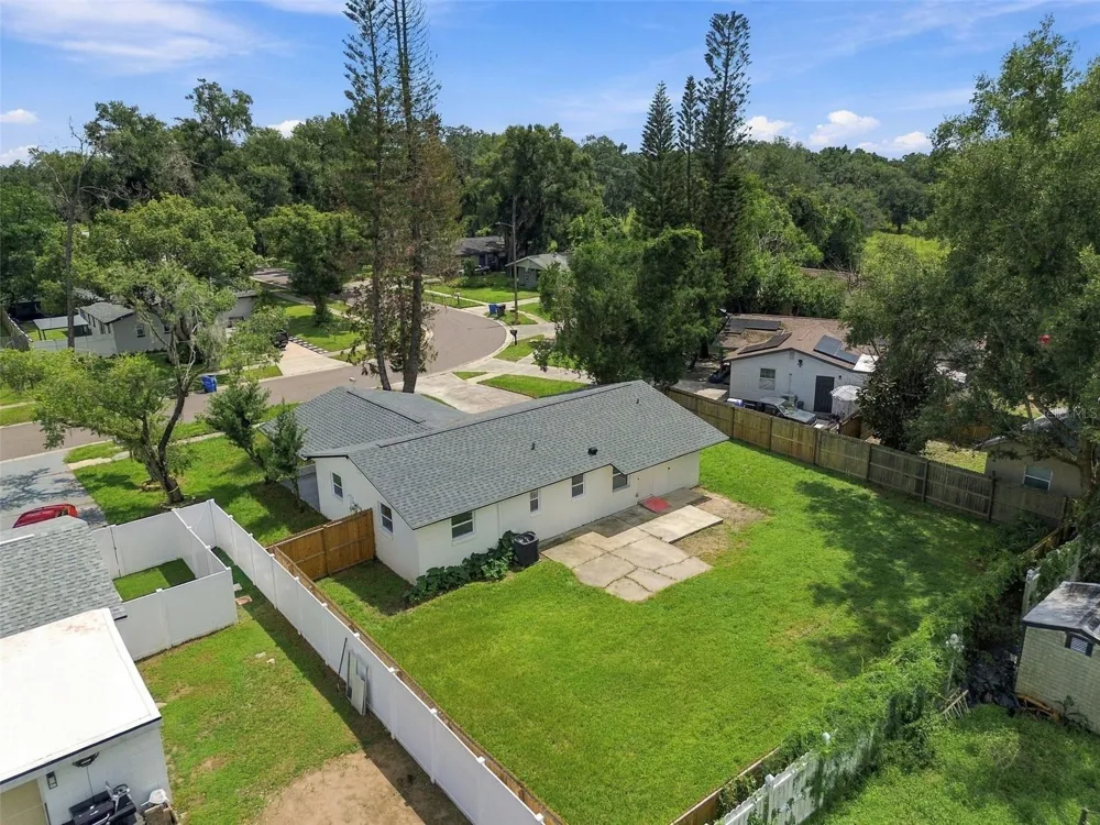 802 WALNUT DRIVE Seffner, FL 33584