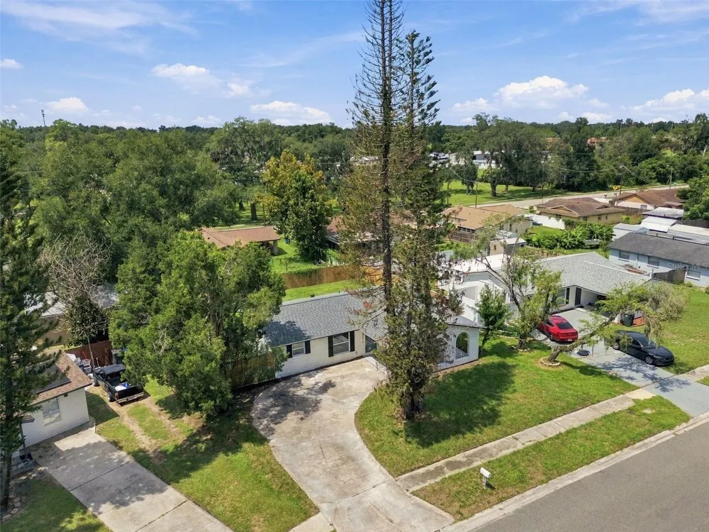 802 WALNUT DRIVE Seffner, FL 33584