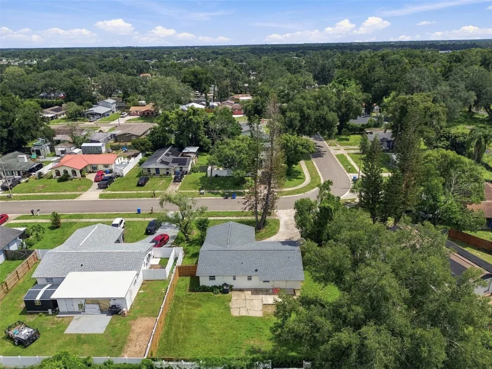 802 WALNUT DRIVE Seffner, FL 33584