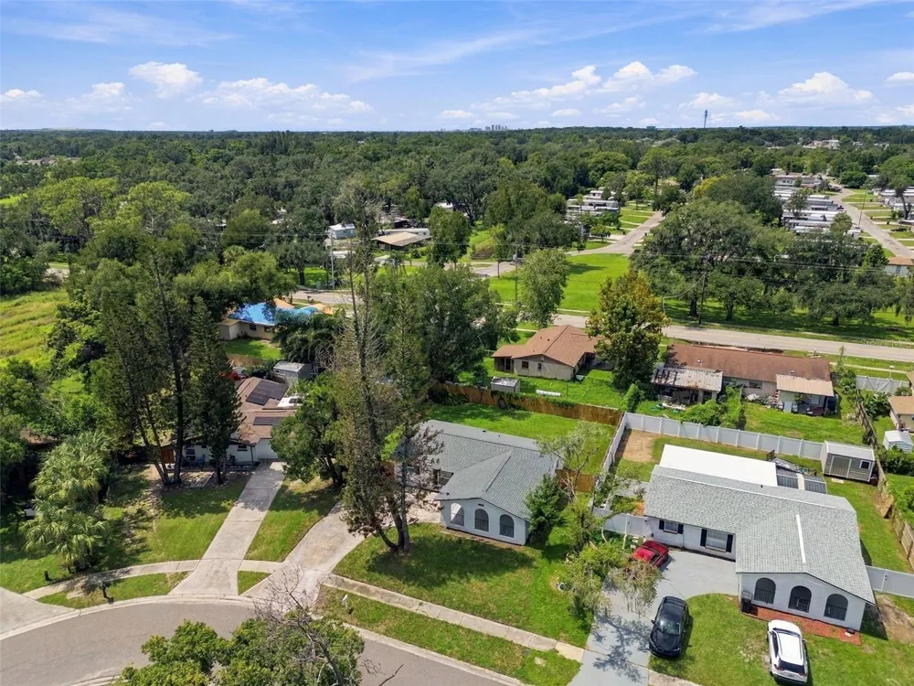 802 WALNUT DRIVE Seffner, FL 33584