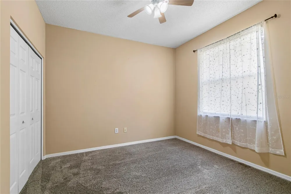 17715 HAMPSHIRE OAK DRIVE Tampa, FL 33647