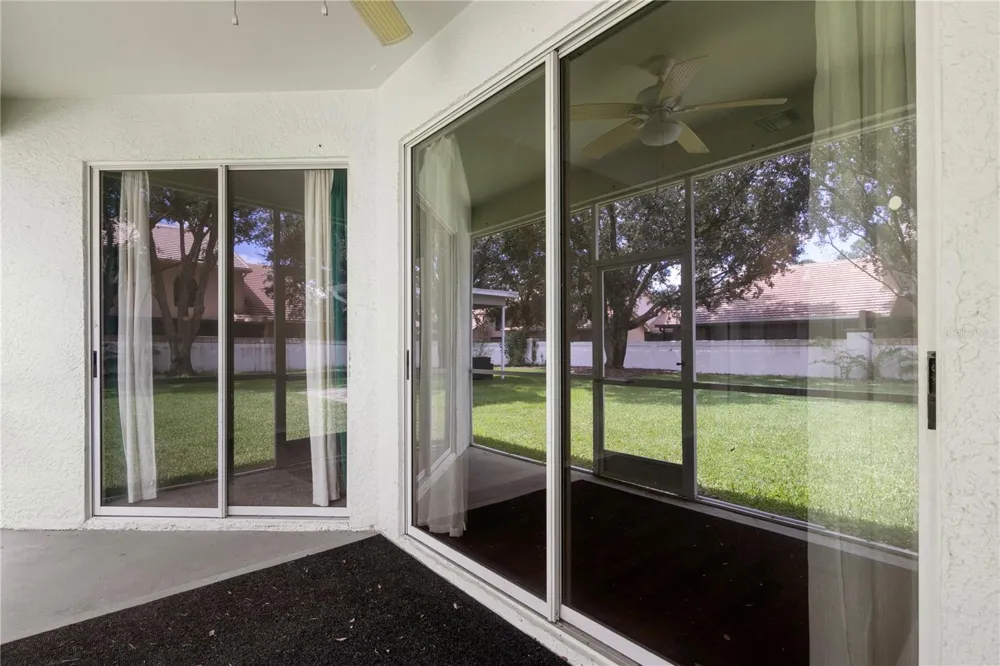 17715 HAMPSHIRE OAK DRIVE Tampa, FL 33647