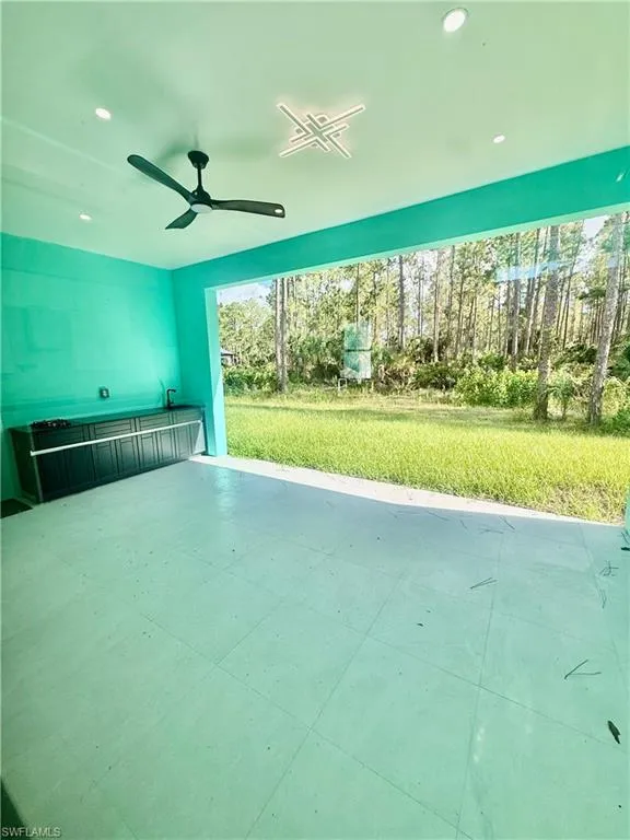3206 10th Avenue NE Naples, FL 34120