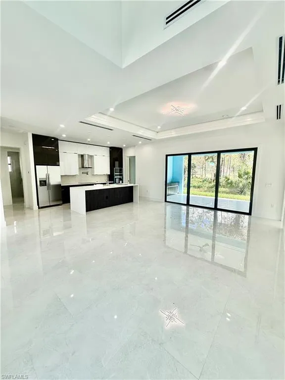 3144 10th Avenue NE Naples, FL 34120