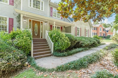 170 Lakeview Lane