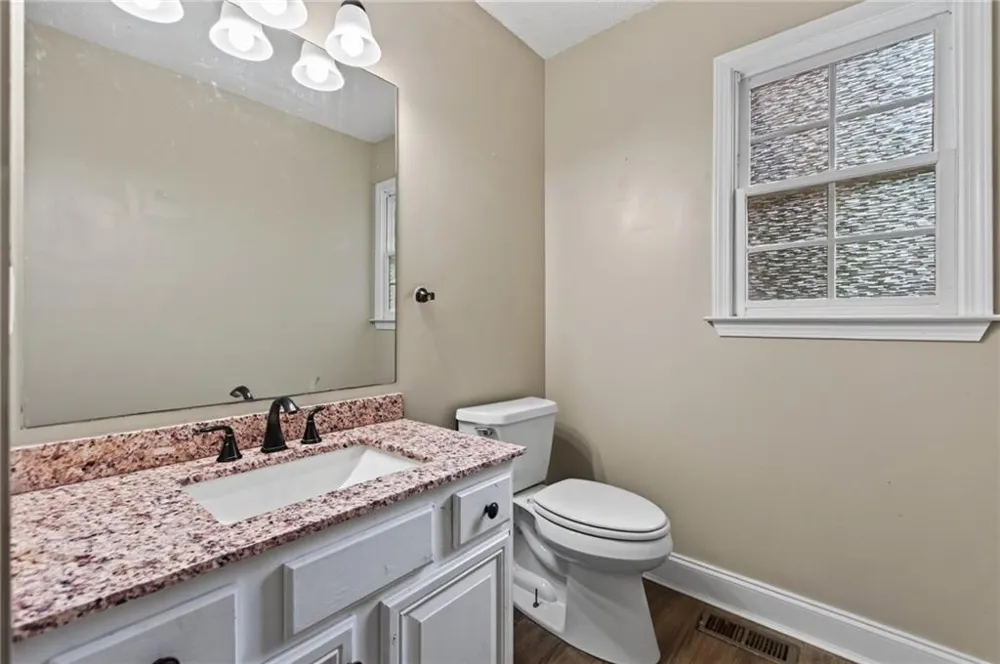 170 Lakeview Lane Hiram, GA 30141