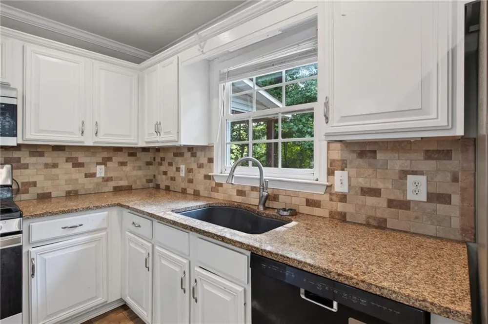 170 Lakeview Lane Hiram, GA 30141