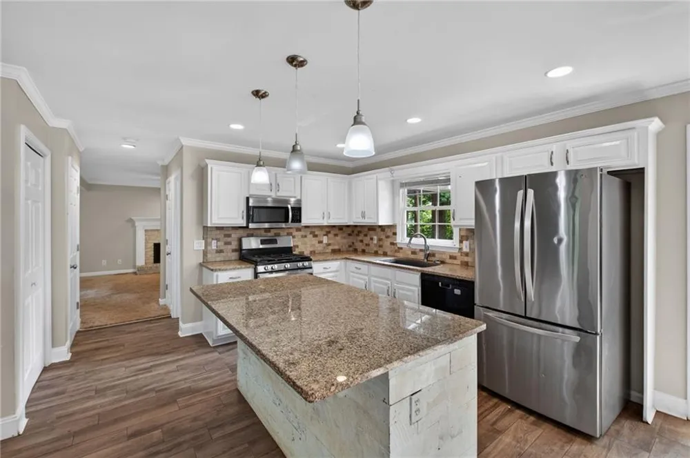 170 Lakeview Lane Hiram, GA 30141