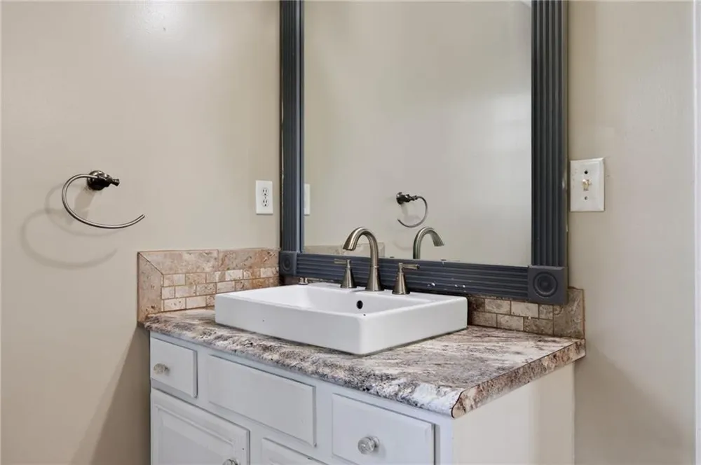 170 Lakeview Lane Hiram, GA 30141