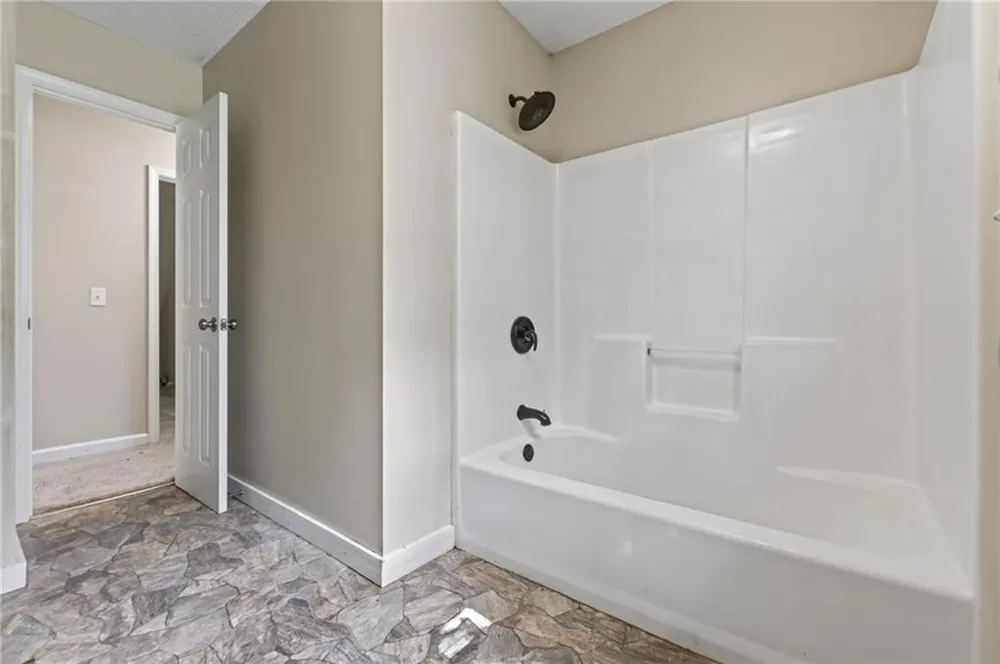 170 Lakeview Lane Hiram, GA 30141
