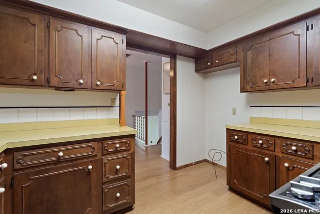1702 SUSAN DR Kerrville, TX 78028
