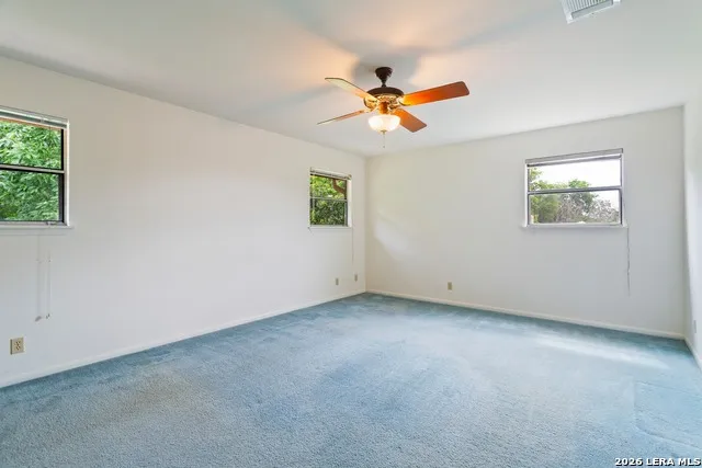 1702 SUSAN DR Kerrville, TX 78028