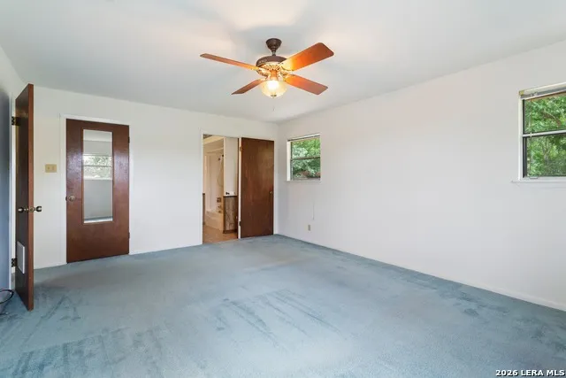 1702 SUSAN DR Kerrville, TX 78028