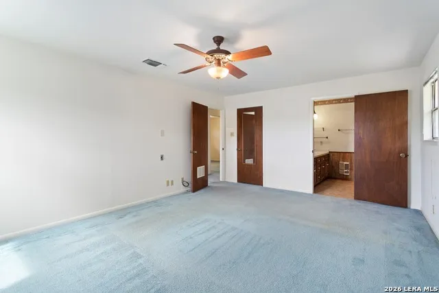 1702 SUSAN DR Kerrville, TX 78028