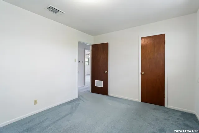 1702 SUSAN DR Kerrville, TX 78028