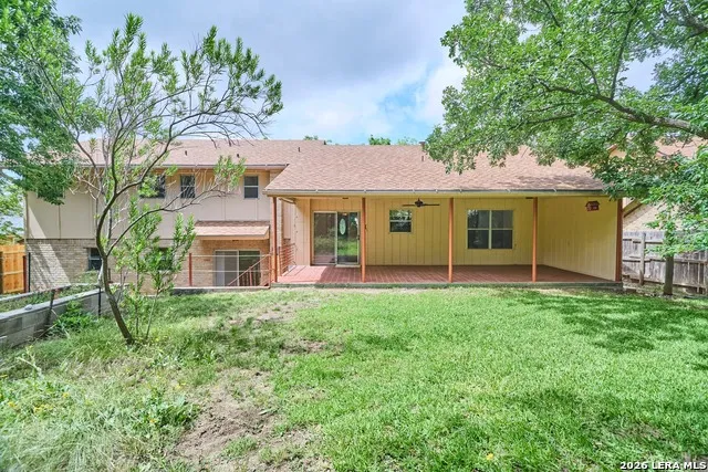 1702 SUSAN DR Kerrville, TX 78028