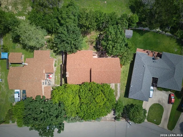 1702 SUSAN DR Kerrville, TX 78028