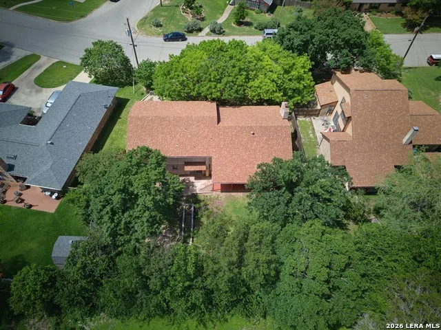 1702 SUSAN DR Kerrville, TX 78028