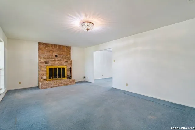 1702 SUSAN DR Kerrville, TX 78028