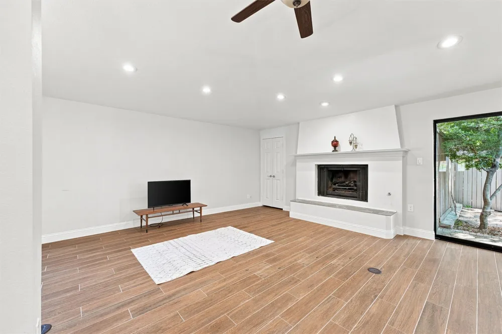 611 Westview Avenue Fort Worth, TX 76107