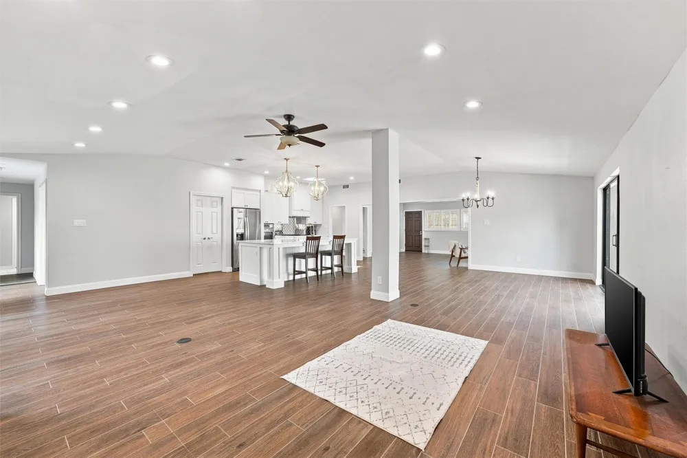 611 Westview Avenue Fort Worth, TX 76107
