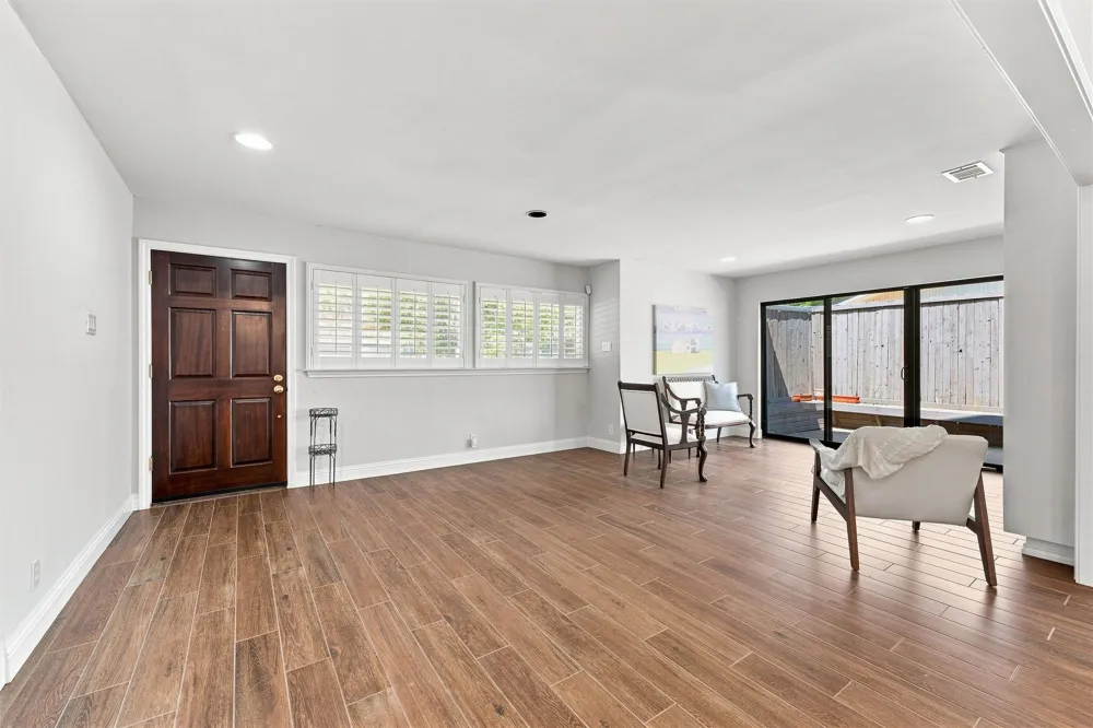 611 Westview Avenue Fort Worth, TX 76107