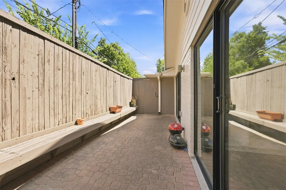 611 Westview Avenue Fort Worth, TX 76107
