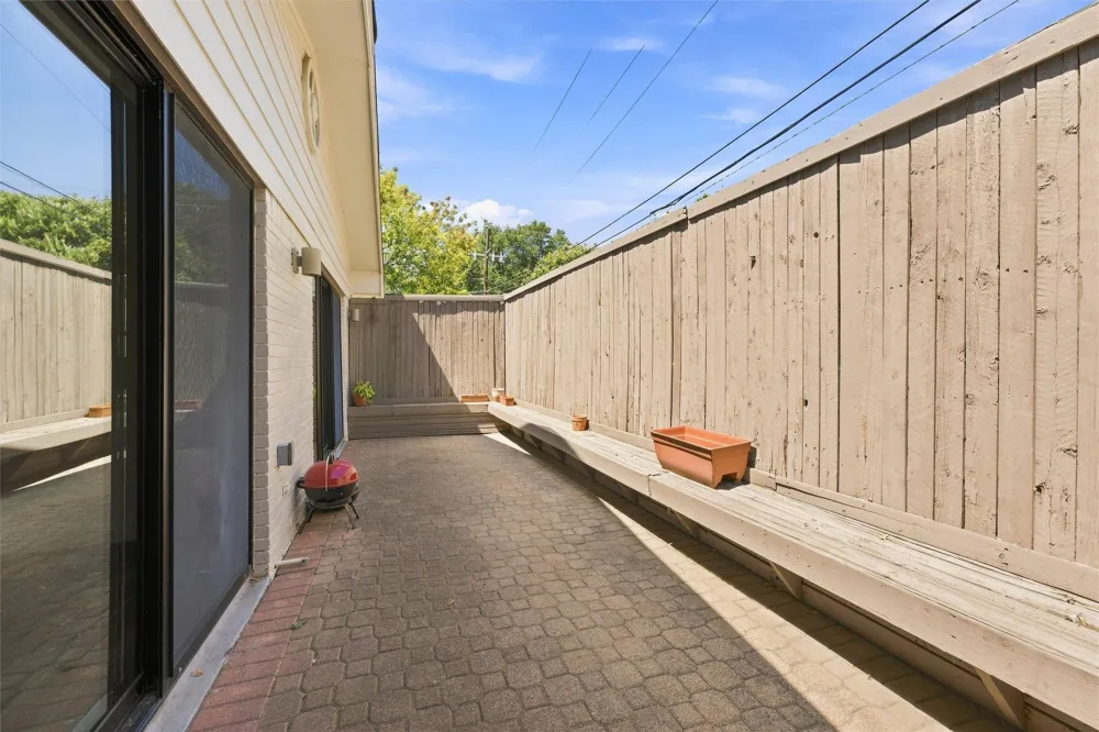 611 Westview Avenue Fort Worth, TX 76107