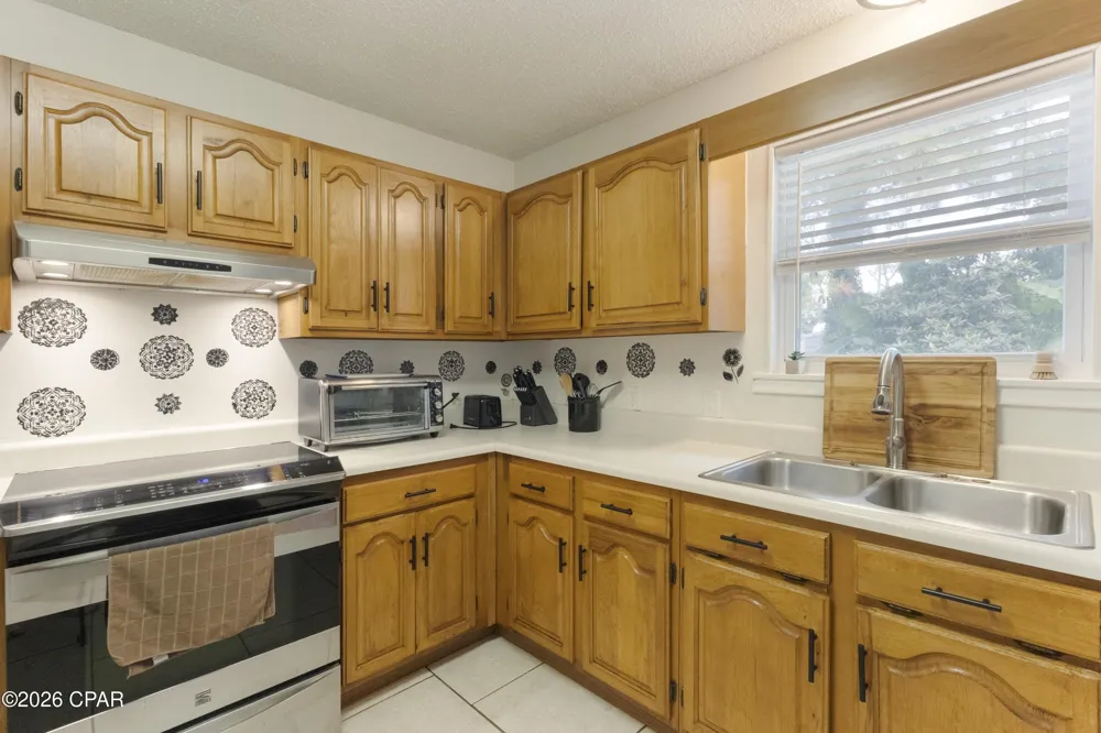 6413 Pine Drive Panama City, FL 32408