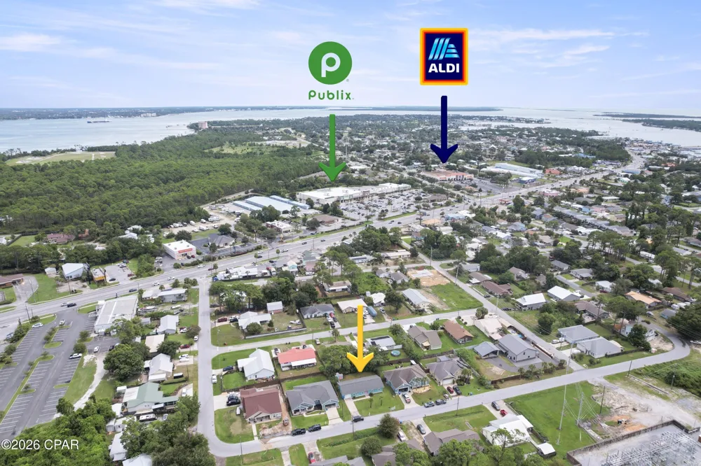 6413 Pine Drive Panama City, FL 32408