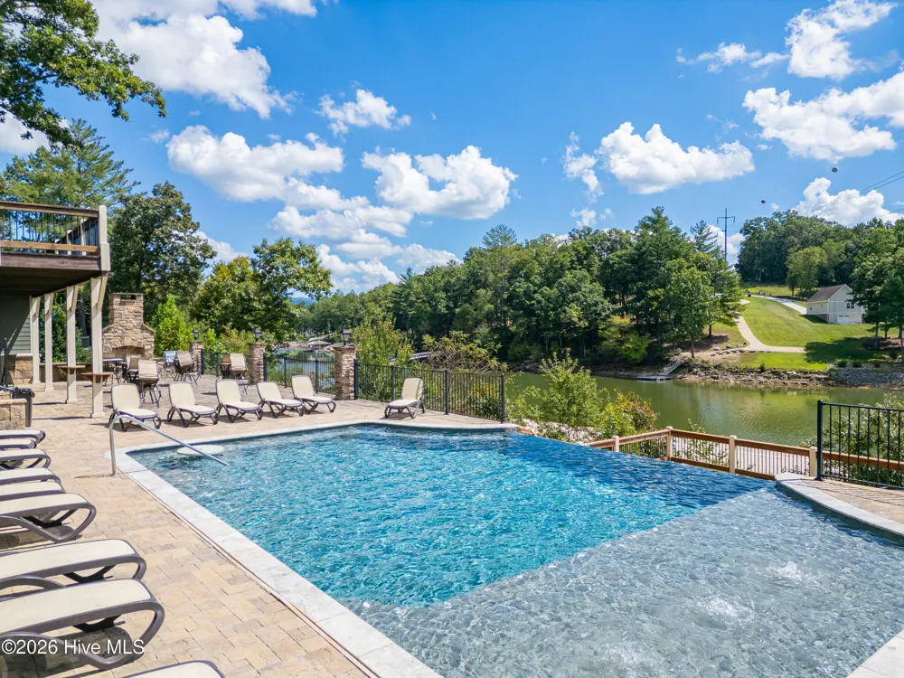 31 Clearview Lane Blairsville, GA 30512