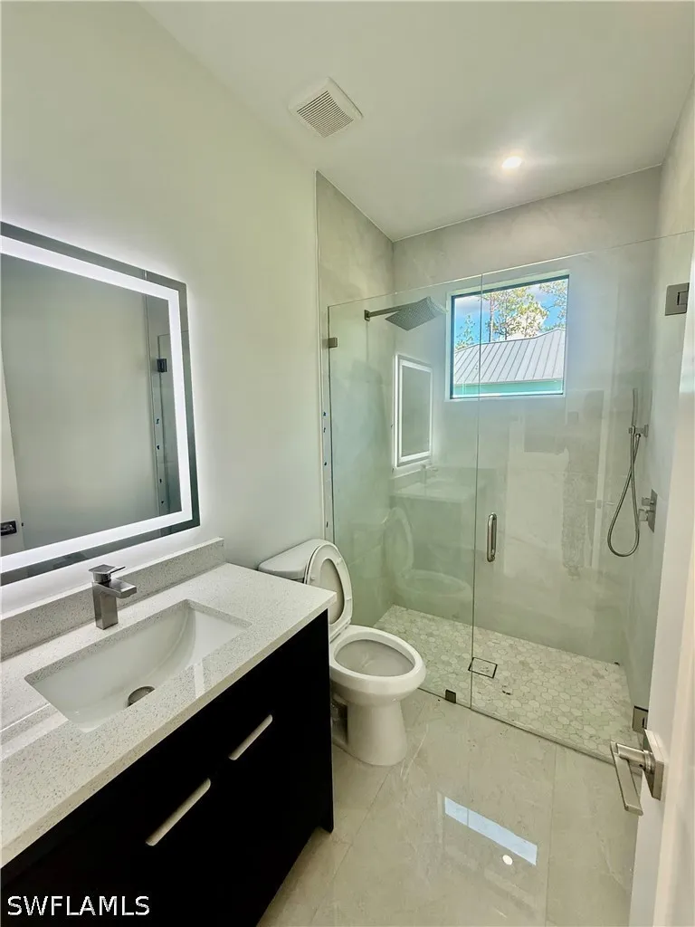 10th Avenue NE Naples, FL 34120