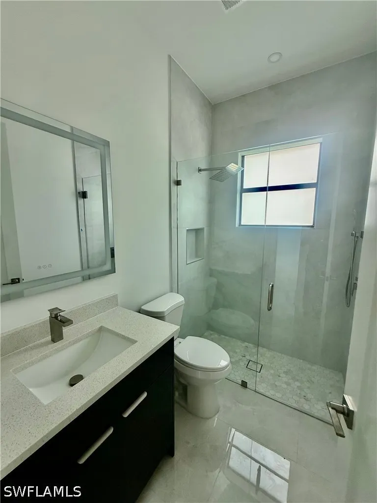 10th Avenue NE Naples, FL 34120