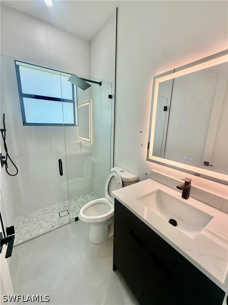 10th Avenue NE Naples, FL 34120