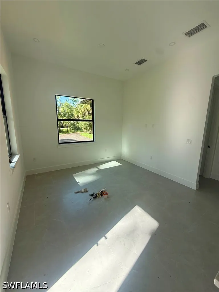 10th Avenue NE Naples, FL 34120