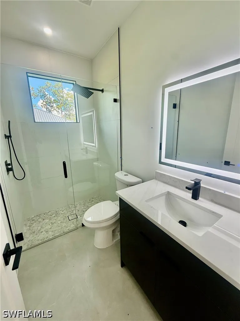 10th Avenue NE Naples, FL 34120