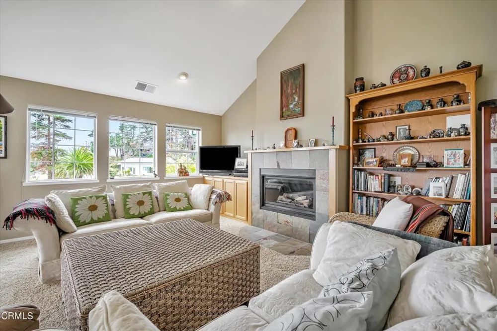 38934 Cypress Way Gualala, CA 95445