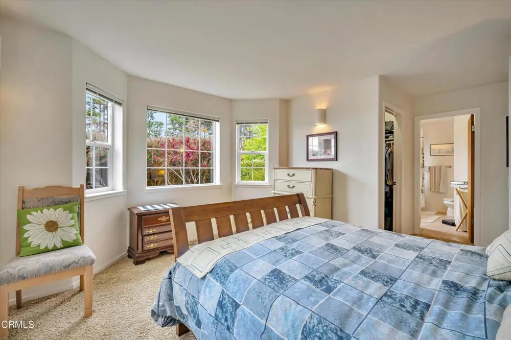 38934 Cypress Way Gualala, CA 95445
