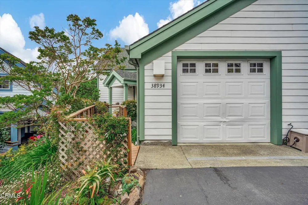 38934 Cypress Way Gualala, CA 95445