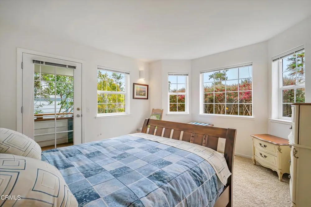 38934 Cypress Way Gualala, CA 95445