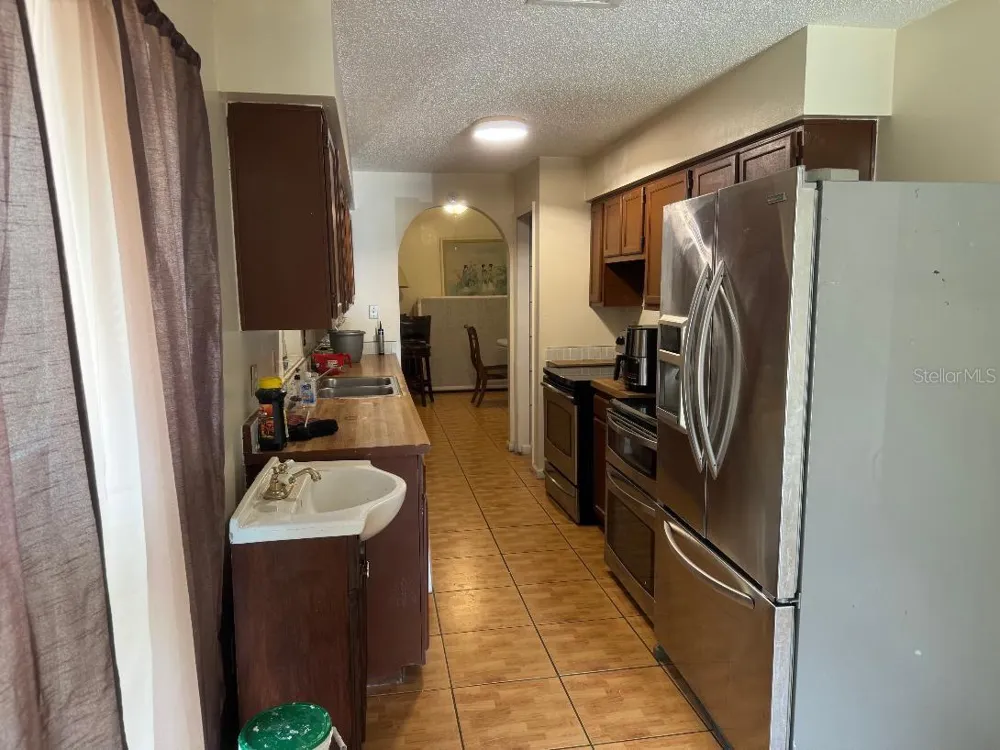 6439 UNDINE WAY Orlando, FL 32818