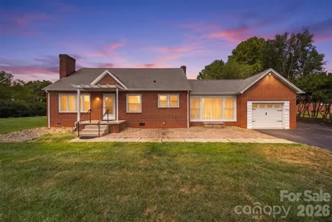 4273 Springs Road