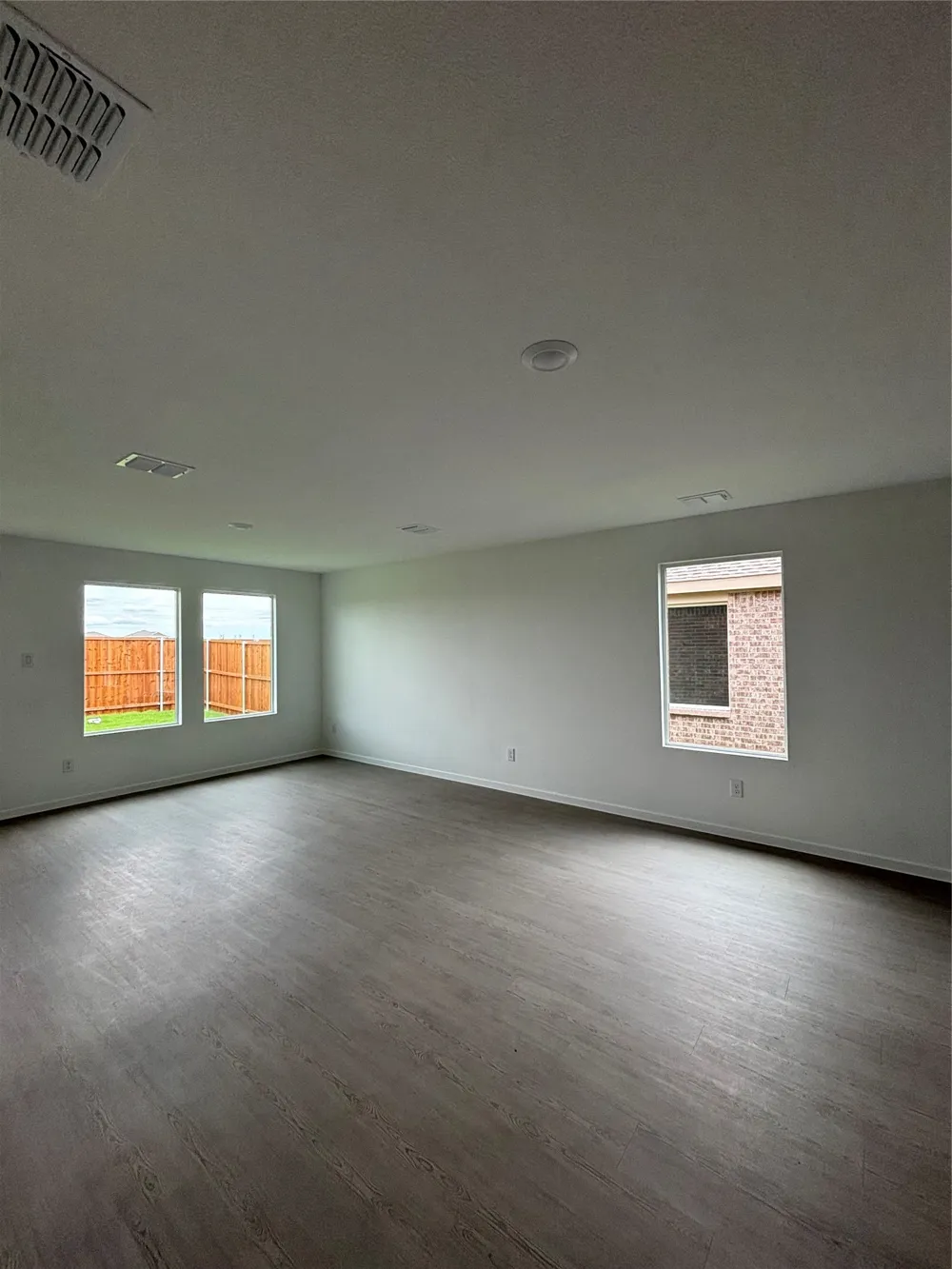 1244 Still Pond Drive Crowley, TX 76036