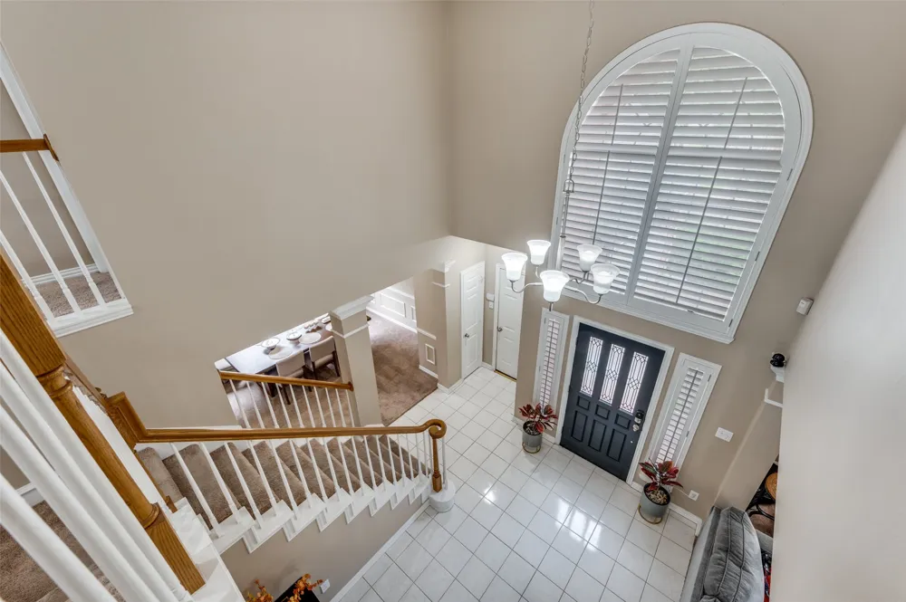 2106 Hunter Place Lane Arlington, TX 76006