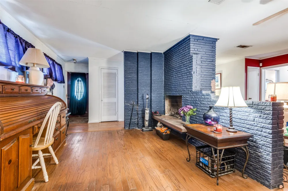 3722 Devonshire Court W Irving, TX 75062