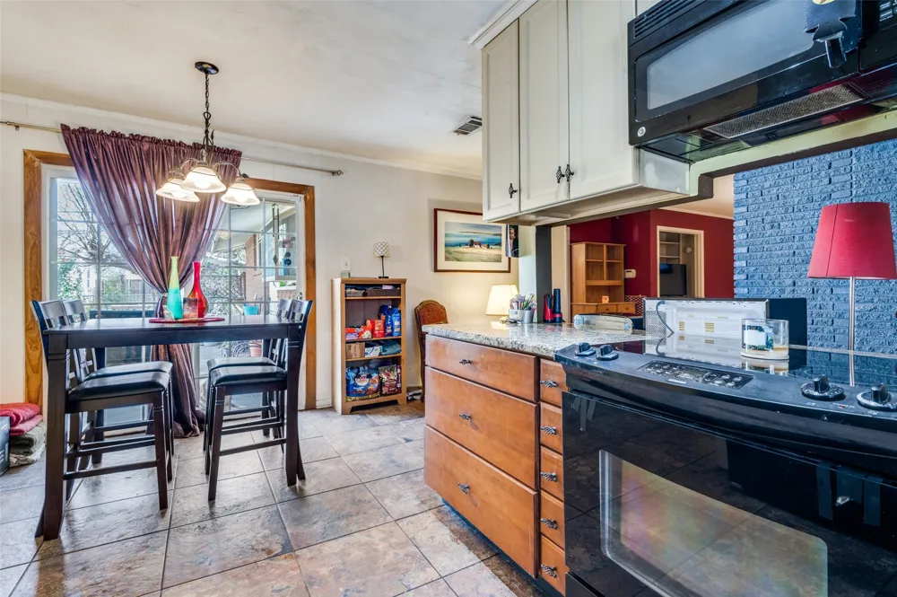 3722 Devonshire Court W Irving, TX 75062